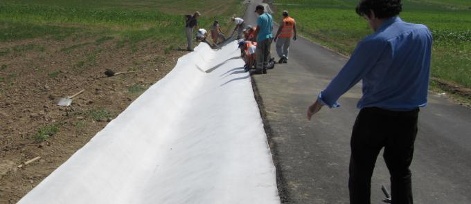 White Geosynthetic Cementitious Composite Mat GCCM 13mm for Slope Protection 2