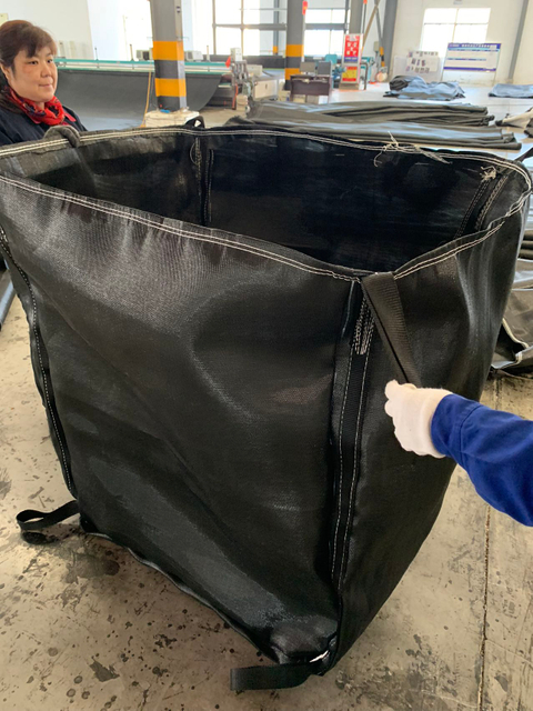 PP WOVEN GEOTEXTILE BAG IN CONTAINER SHAPE FOR DEWATERING / Dewatering Geocontainer