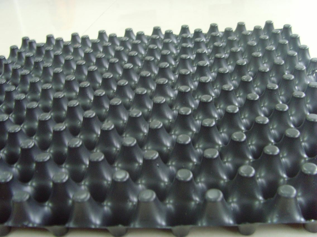 Double Side Cuspated HDPE Dimple Drainage Sheet for Vertical Wall Waterproofing And Drainage