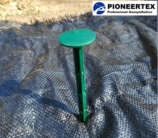 PP Plastic Ground Nail for Synthetic Grass Installation