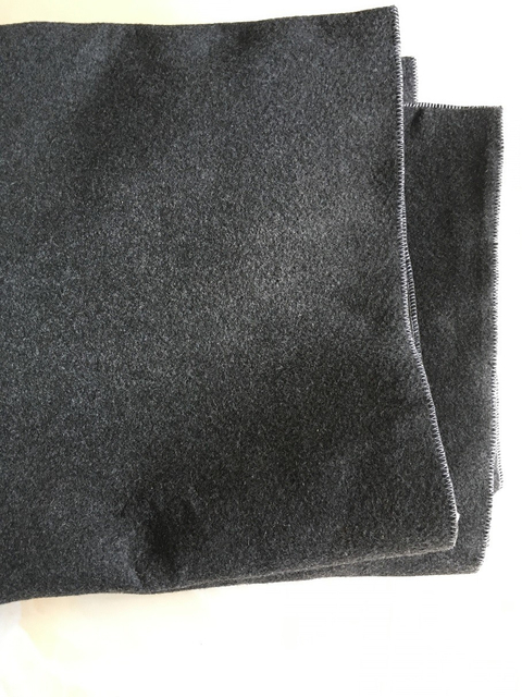 Square Quilted Oil Absorbent Mat in grey color with needle punch nonwoven interlining