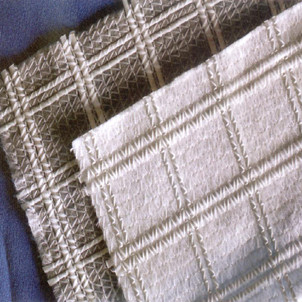 Glass Filament Composite Geogrid For Surface Course Reinforcement