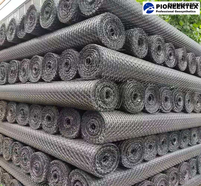 PP Plastic triaxial geogrid for road base construction