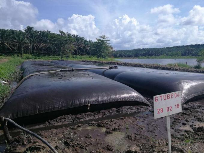 GT330D 50/50KN/M 0.4-0.8mm opening size dewatering geotube for Palm oil waste water treatment without adding flocculant 1