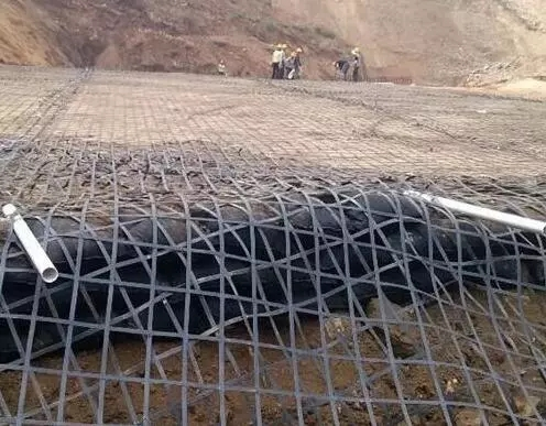 100kn M Pp Pet Belt Welded Composite Geogrid For Soft Soil Foundation 2